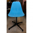 Cadeira Charles Eames Azul